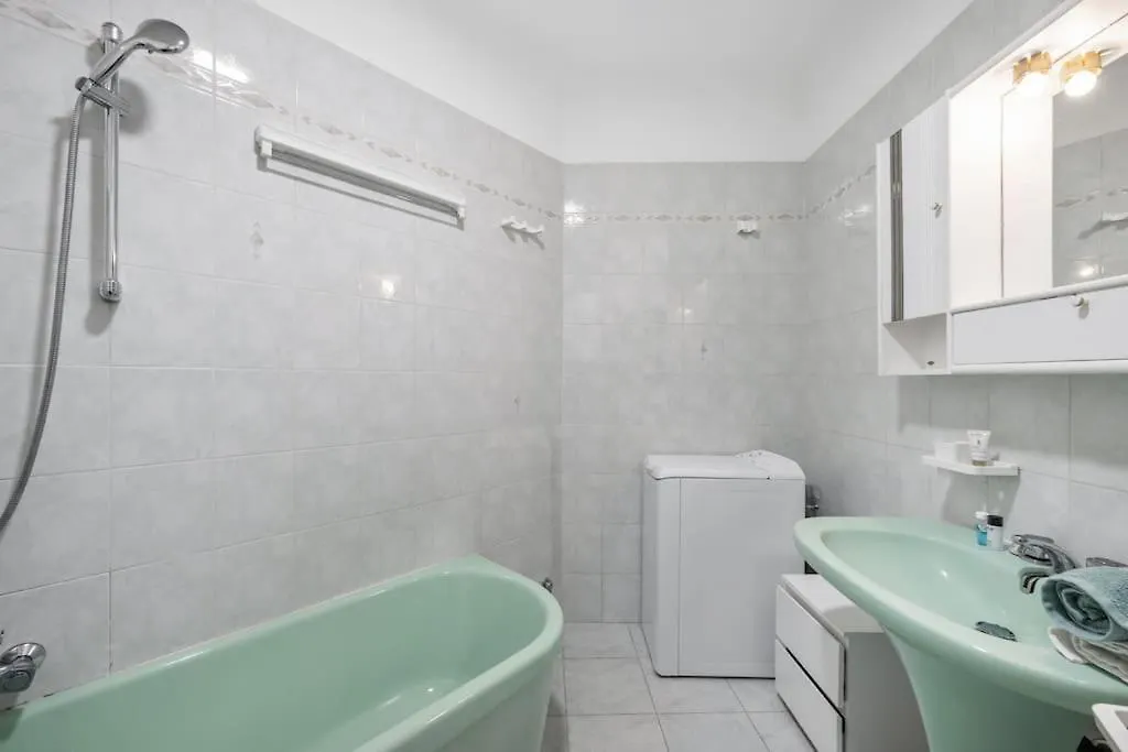 La Piscine - Bord De Mer - Clim - Parking Inclus Petite Place مينتون شقة